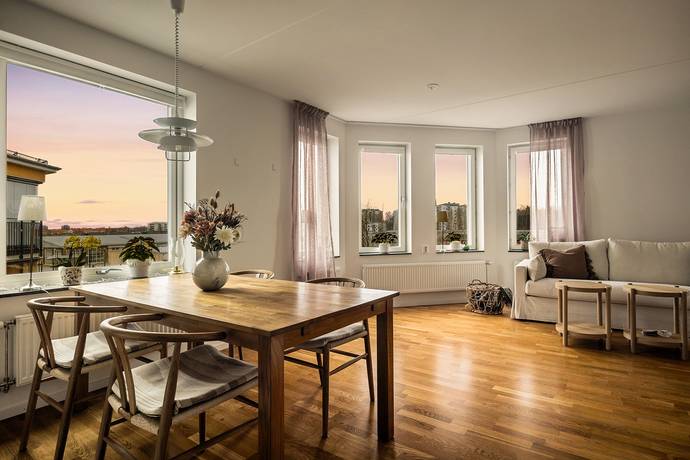 2 rum lägenhet på Pionjärgatan 20 Rynningeåsen, Örebro kommun - bild 1