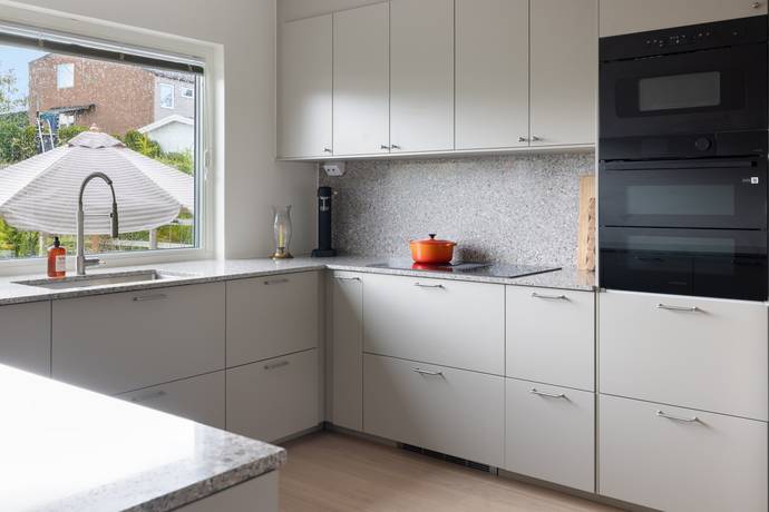 6 rum Radhus på Värmlandsvägen 296 Farsta Stockholms kommun - bild 3