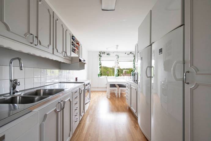 3 rum lägenhet på Välljärnsgatan 490 Bäckby, Västerås kommun - bild 1
