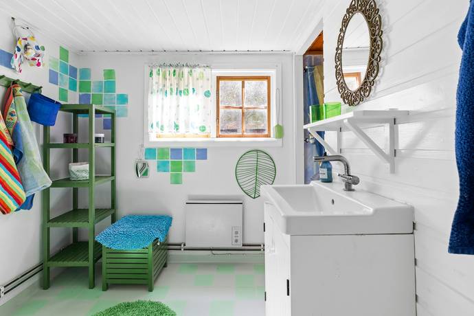 58 m² Villa på Stora Sundsholmsvägen 1, 2 och 4 Klintsundet, Västra Lagnö Österåkers kommun - bild 38