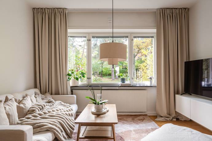 Gammelgårdsvägen 21, Stora Essingen, Stockholms kommun