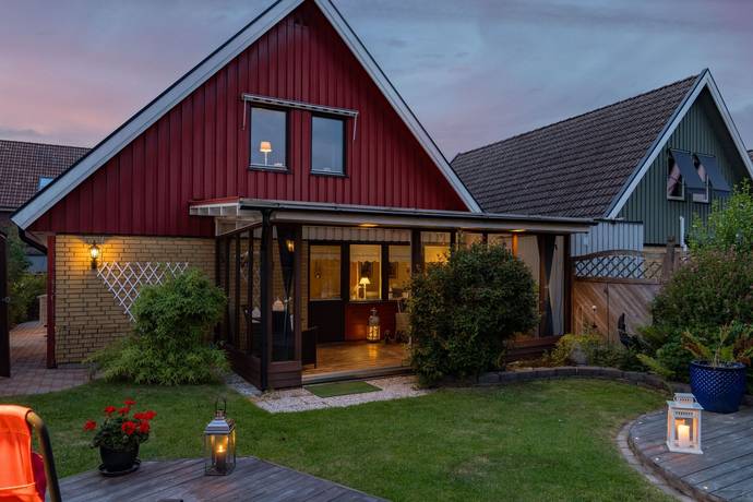 4 rum kedjehus på Alnögatan 128 Rydebäck, Helsingborgs kommun - bild 1