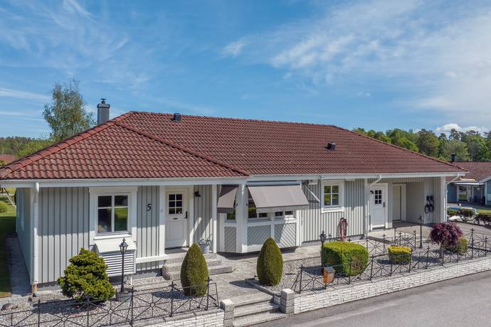 5 rum villa på Aprilvägen 5 Kurveröd, Uddevalla kommun - bild 2