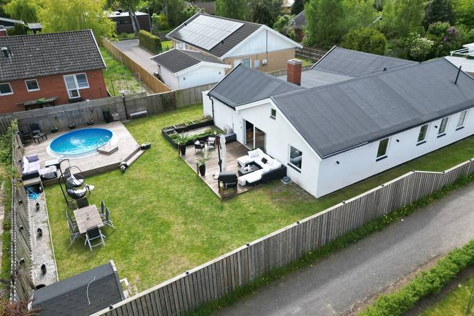 7 rum villa på Mistelgatan 14 Bunkeflostrand, Malmö kommun - bild 1