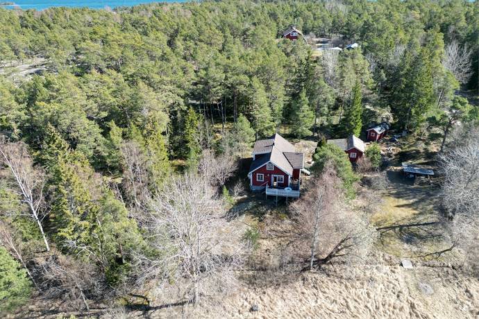 5 rum vinterbonat fritidshus på Möja Långviksnäs 223 Möja, Värmdö kommun - bild 1