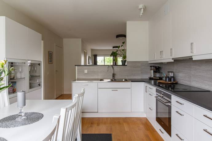 4 rum lägenhet på Kasselgatan 1A Västerås, Västerås kommun - bild 1