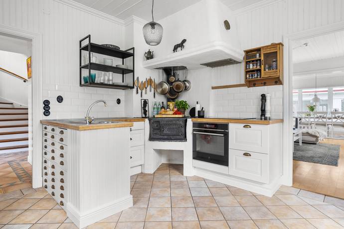 245 m² Villa på Brädgatan 17 & 17A Östermalm Sundsvalls kommun - bild 17