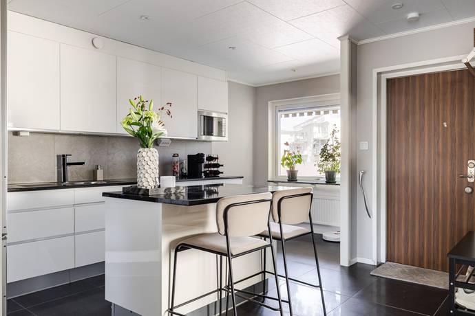 3 rum lägenhet på Norra vägen 38 Centralt, Kalmar kommun - bild 1