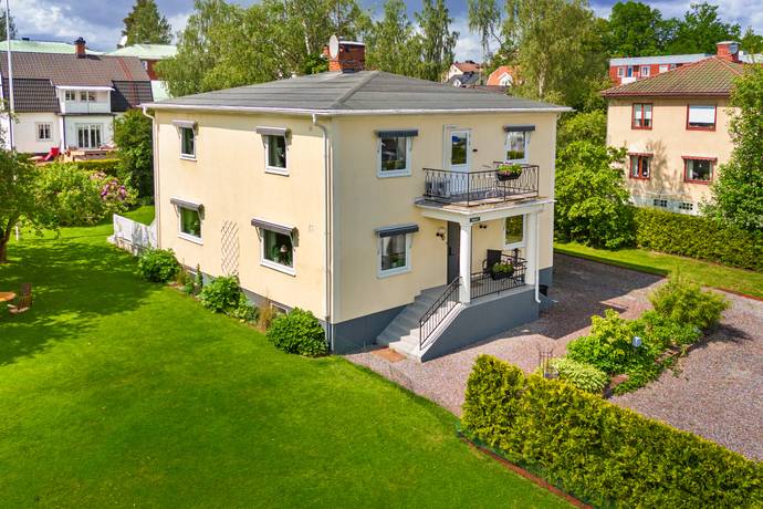 7 rum villa på Solgatan 6 Bregården, Karlskoga kommun - bild 2