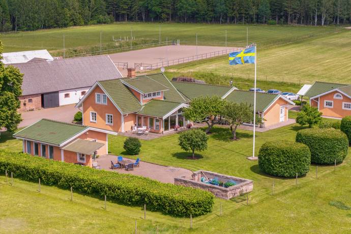 6 rum gård/skog på Tönnersjö Norregård 747 Tönnersjö, Halmstads kommun - bild 1