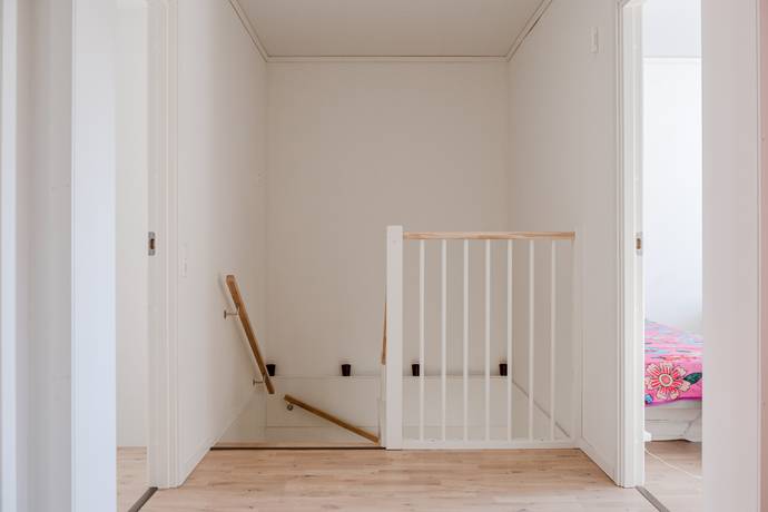 5 rum Radhus på Smaragdgatan 7 Bäckby Västerås kommun - bild 11