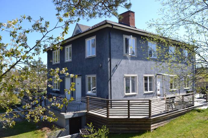 13 rum villa på Munkvretsvägen 2 Nysättra, Norrtälje kommun - bild 1