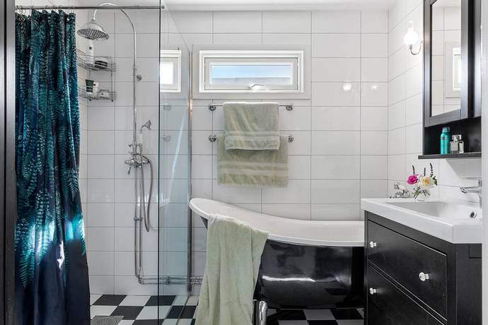6 rum parhus på Erikslundsvägen 124 Erikslund, Täby kommun - bild 4
