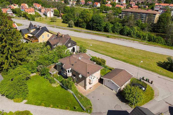 5 rum villa på LUSTIGKULLAGATAN 13 Lustigkulla / Trumslagarbacken, Västerås kommun - bild 4