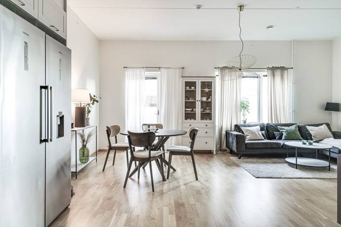 Karlsdalsallén 38, Sörbyängen, Örebro kommun