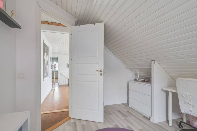 7 rum Villa på Lunda 24 Drottningholm Lovön Ekerö kommun - bild 39