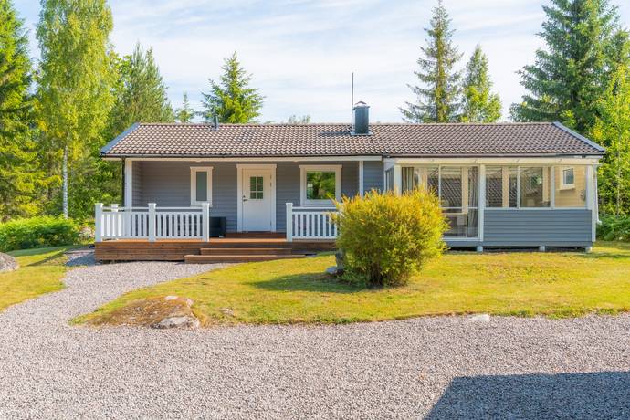 4 rum vinterbonat fritidshus på Edsviksvägen 1 Hjälmsätters Fritidshusområde, Katrineholms kommun - bild 3