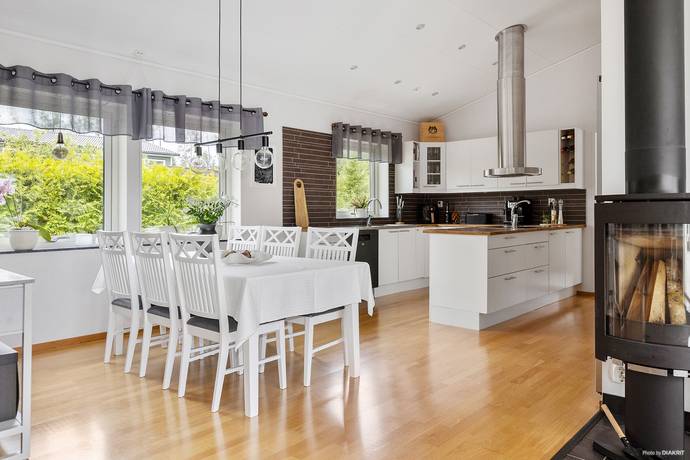 9 rum Villa på Evavägen 20 Hjälmarbaden Örebro kommun - bild 20