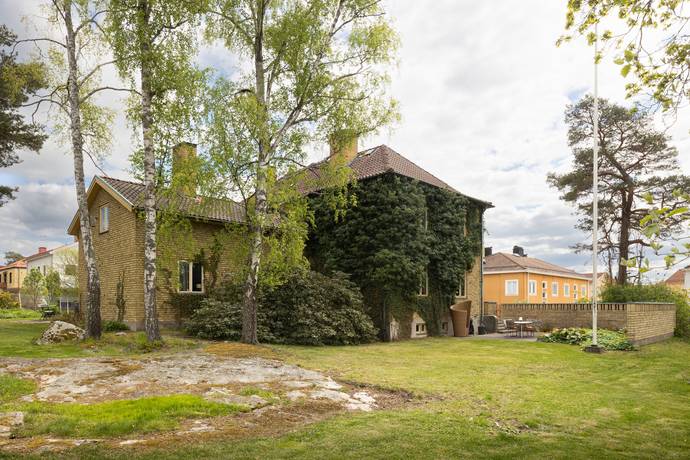 10 rum villa på Vretlundsgatan 6 Övre nyfors, Eskilstuna kommun - bild 2