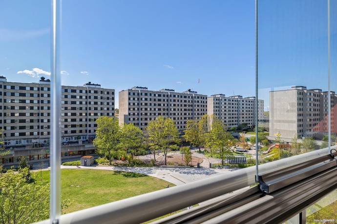2 rum lägenhet på Attundagränd 5 Sollentuna Centrum, Sollentuna kommun - bild 2