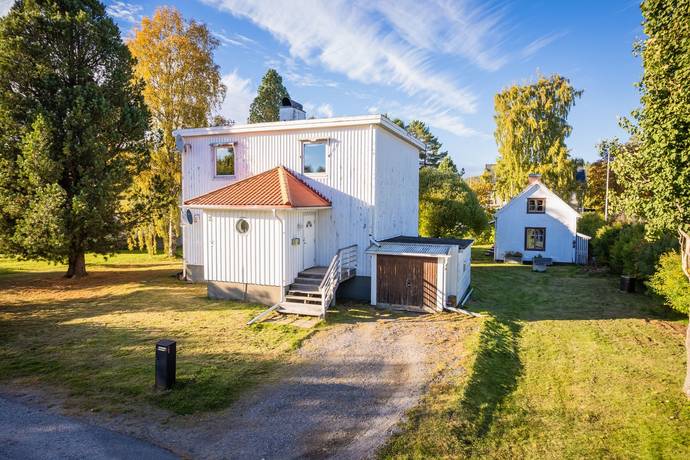 Egnahemsvägen 3, Köpmanholmen, Örnsköldsviks kommun
