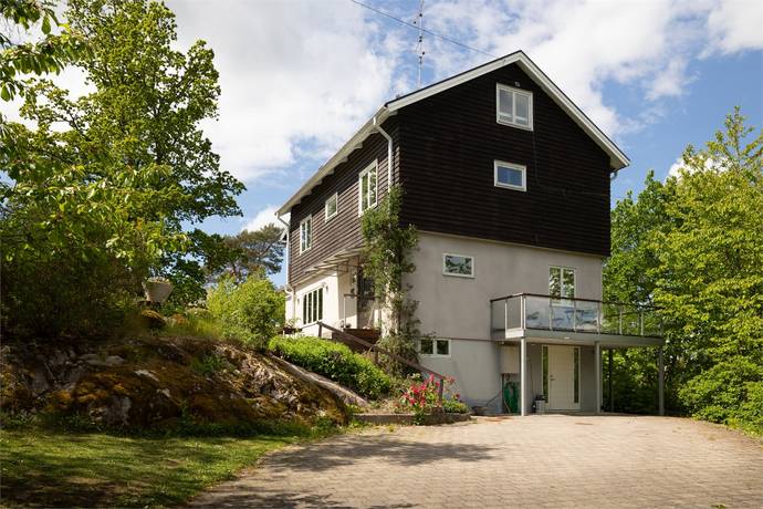 9 rum villa på Åsevägen 5 Danderyd Nora, Danderyds kommun - bild 2