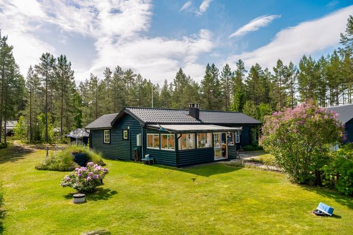 3 rum Villa på Södra Råbovägen 8 Hudiksvall Hudiksvalls kommun - bild 1