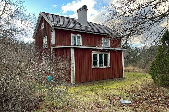 Hasselö, Västerviks kommun