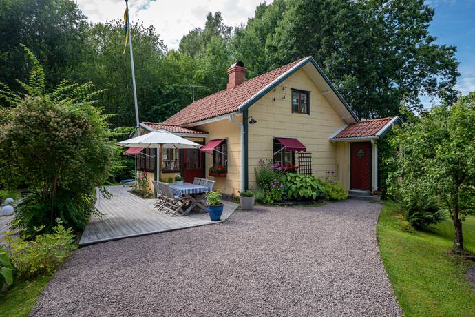 5 rum villa på Slussvägen 119 Sjötorp, Mariestads kommun - bild 2