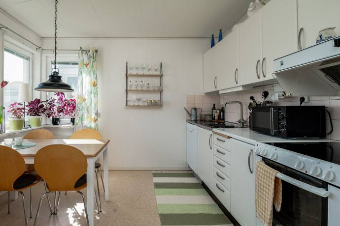 2 rum Radhus på Hasselstigen 56 Söderhamns kommun - bild 3
