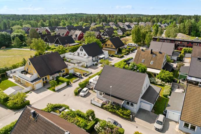 4 rum parhus på Gavottvägen 3 Kungsängen/Brunna, Upplands-Bro kommun - bild 3