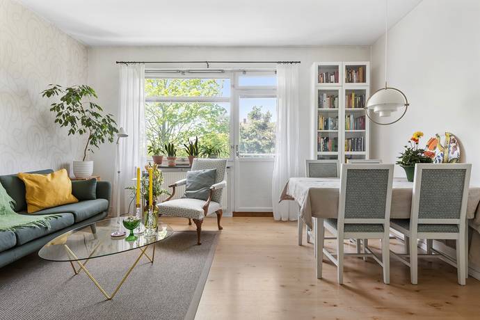 2 rum lägenhet på Långhalsvägen 17, 2tr Årsta, Stockholms kommun - bild 1