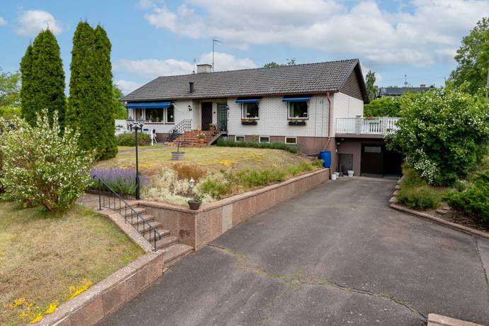 5 rum villa på Oskarshamnsvägen 11 Kristdala, Oskarshamns kommun - bild 1