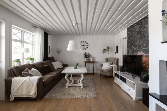 10 rum Villa på Rödklintsgatan 11 Nya Hjärsta Örebro kommun - bild 14
