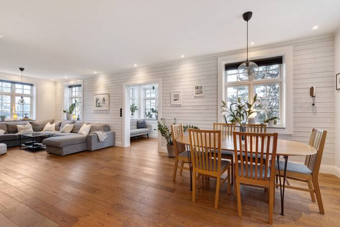 7 rum villa på Herr Göstas väg 12 Gamla Älvsjö, Stockholms kommun - bild 1