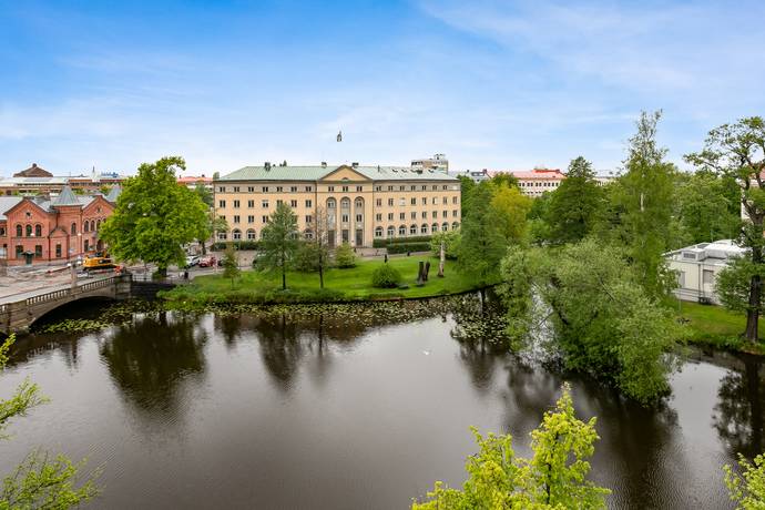 5 rum lägenhet på Södra Strandgatan 5B Centralt, Örebro kommun - bild 2