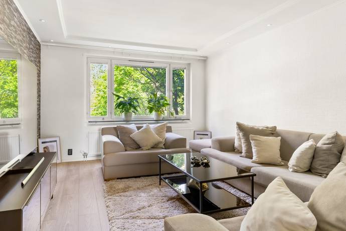 3 rum lägenhet på Nystadsgatan 15, 1 tr Akalla, Stockholms kommun - bild 1