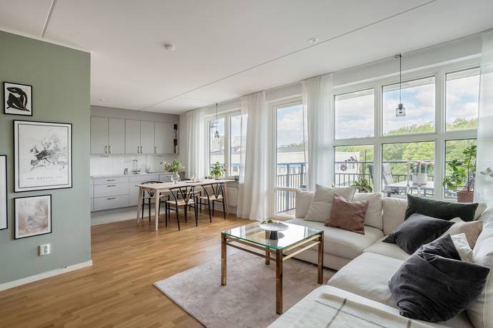 3 rum lägenhet på Spikskogatan 18 Älvsjöstaden, Stockholms kommun - bild 1