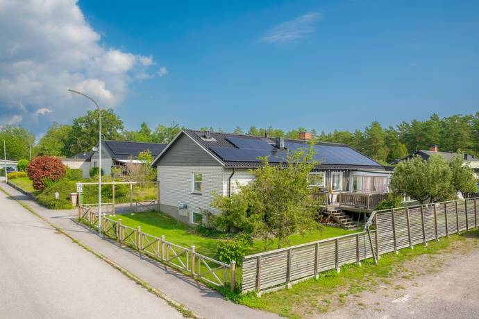 7 rum villa på Storviltsvägen 24 Oxelösund, Oxelösunds kommun - bild 1