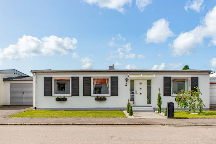 4 rum radhus på Svängen 4 Gustavsfält, Halmstads kommun - bild 1