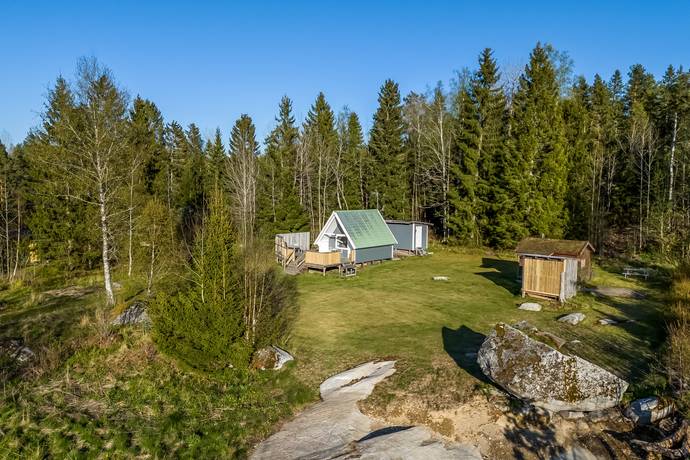 2 rum fritidshus på Ringvägen 22 Brottby, Vallentuna kommun - bild 1