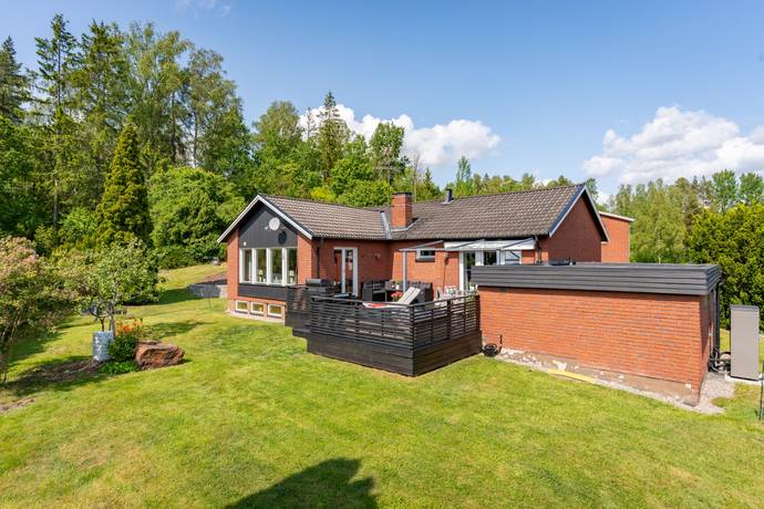 7 rum villa på Aspvägen 7 Borsökna, Eskilstuna kommun - bild 1