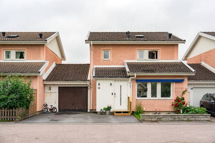 4 rum kedjehus på Gråalsvägen 14 Lövstalöt, Uppsala kommun - bild 1