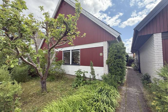 5 rum kedjehus på Ljustergränd 22 Viksjö Hummelmora, Järfälla kommun - bild 1
