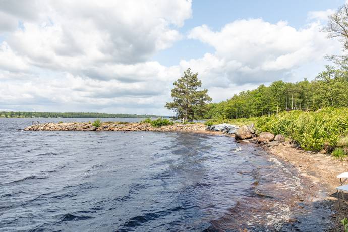 tomt på Unik Tomt vid Sjön Bolmen – Bygg din Dröm och Skapa Möjligheter Bolmsö, Ljungby kommun - bild 3