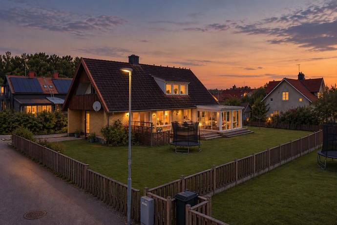 Rektorsgatan 4, Kärleken - Hålan , Halmstads kommun