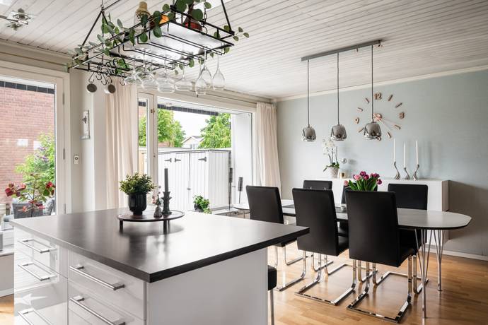 6 rum Radhus på Kärrgränd 116 Vällingby - Kälvesta Stockholms kommun - bild 11