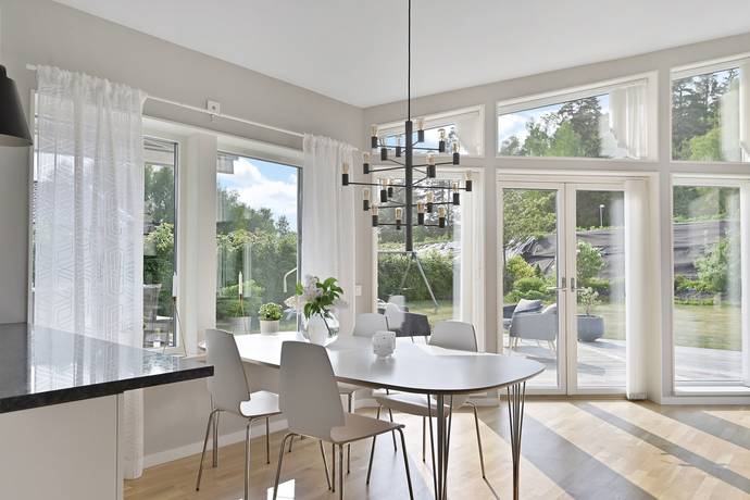 6 rum Villa på Skomakartorp 5 Skärvik Ekerö kommun - bild 10