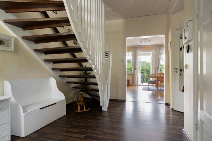 8 rum Villa på Tungelstavägen 106 Västerhaninge Haninge kommun - bild 7