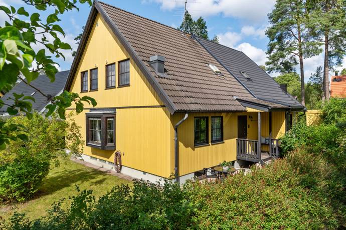 6 rum villa på Härdstigen 25 Täby Kyrkby, Täby kommun - bild 2